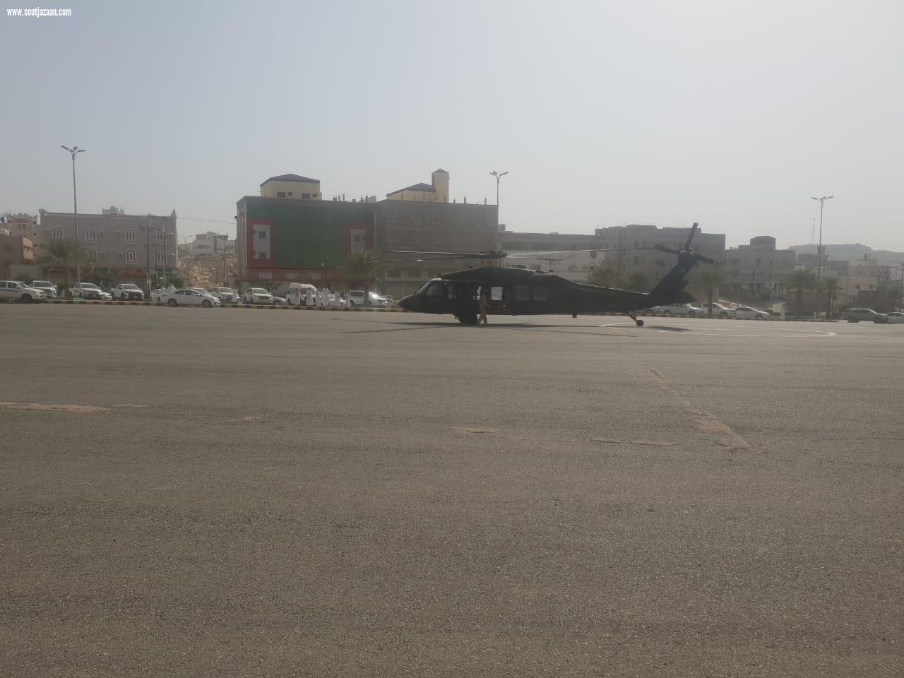 محافظ المجاردة يتقدم المصلين على جثمان شهيد الواجب الشهري وينقل تعازي القيادة الرشيدة لذويه 