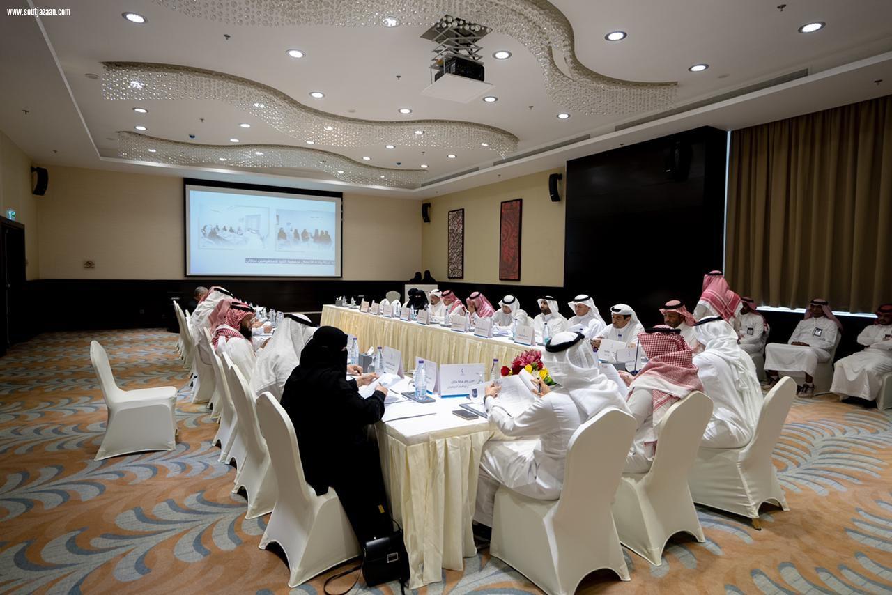 أبو هادي يرأس لقاء رؤساء اللجان القطاعية بغرفة جازان في الدورة العاشرة