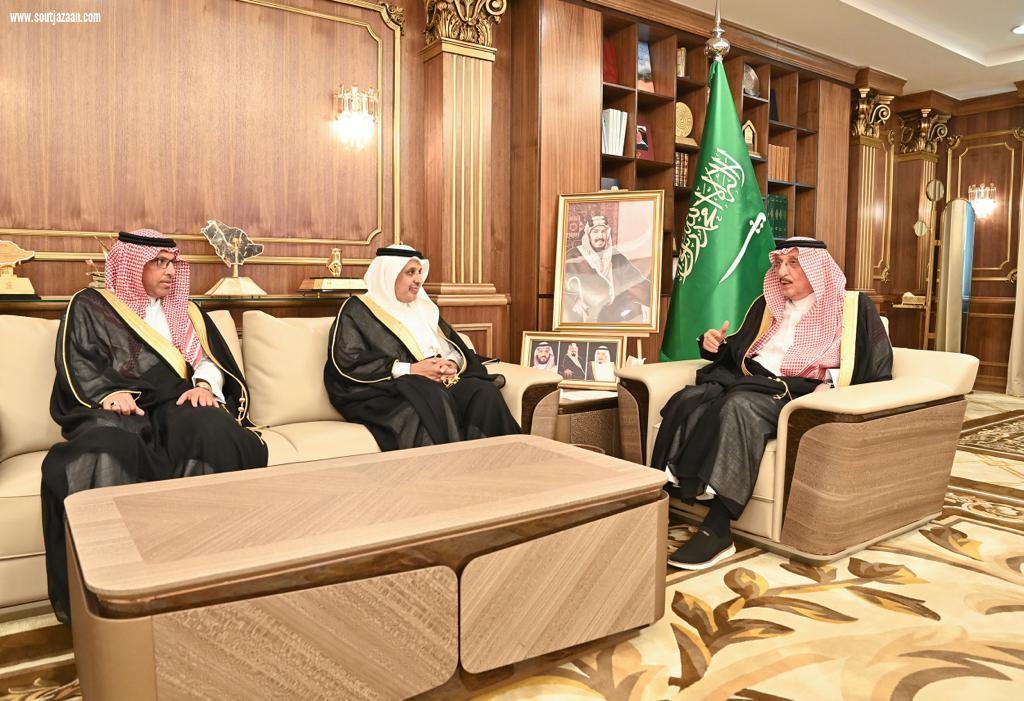 سمو الأمير محمد بن ناصر يرعى مراسم توقيع إنشاء وتشغيل النقل العام بالحافلات في حاضرة جازان بتكلفة 103 ملايين ريال