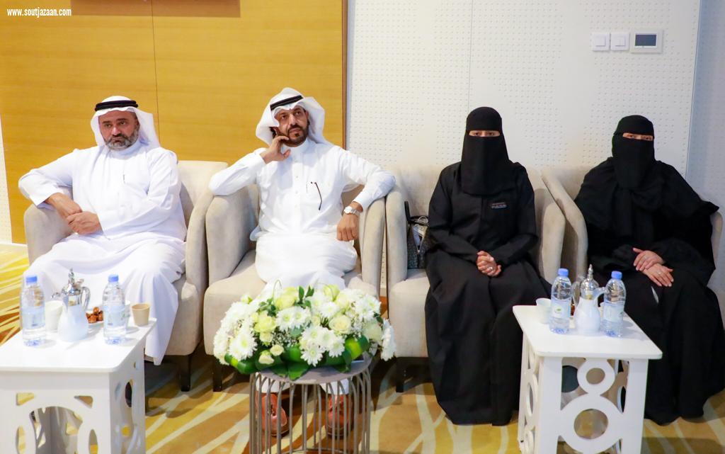 برعاية مدير عام التعليم بالمنطقة | العلاقات العامة خطوة نحو الاحترافية برنامج تدريبي بتعليم جازان