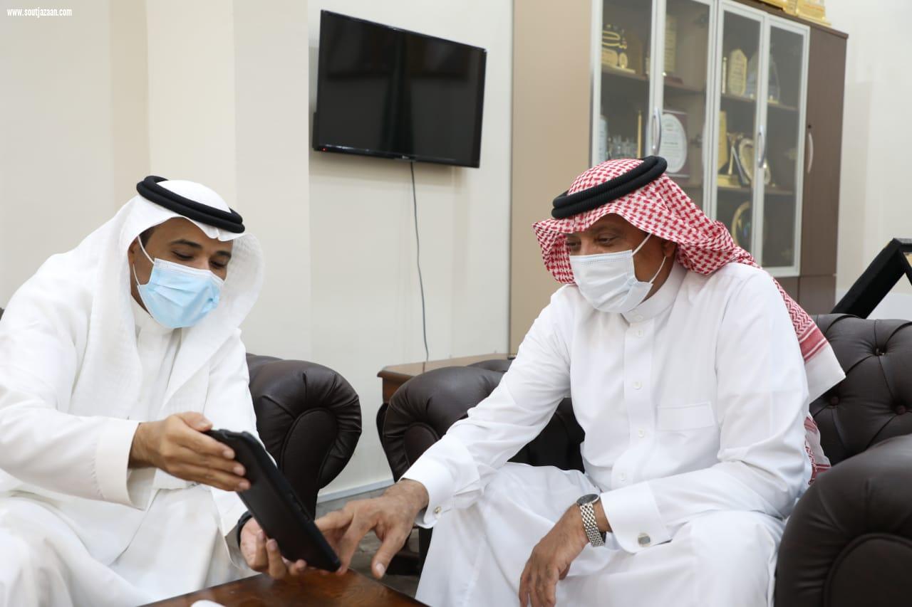 أشاد بدعم القيادة الرشيدة في تطوير الخدمات الصحية محافظ صامطة يدشن العيادات الافتراضية بالمستشفى العام