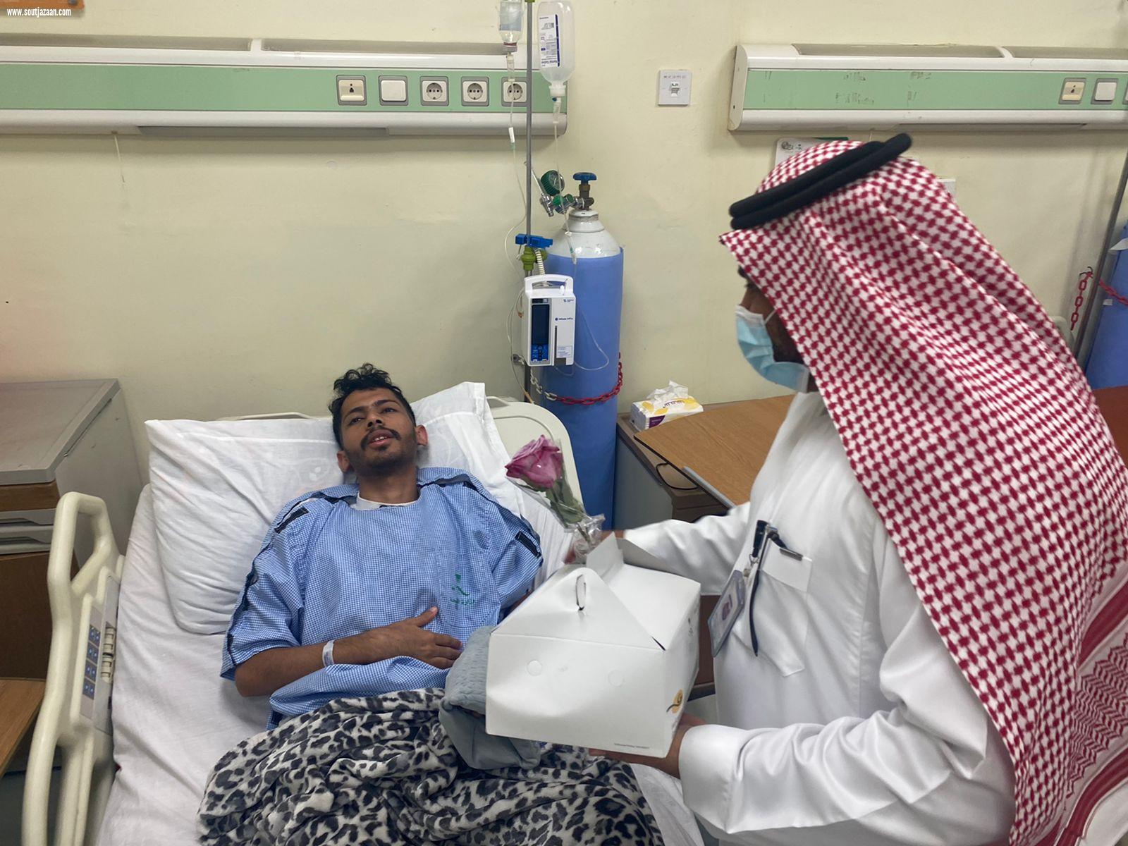 مستشفى الطوال العام يقيم حفل معايدة لمنسوبيه ومرضى الأقسام بمناسبة عيد الأضحى المبارك