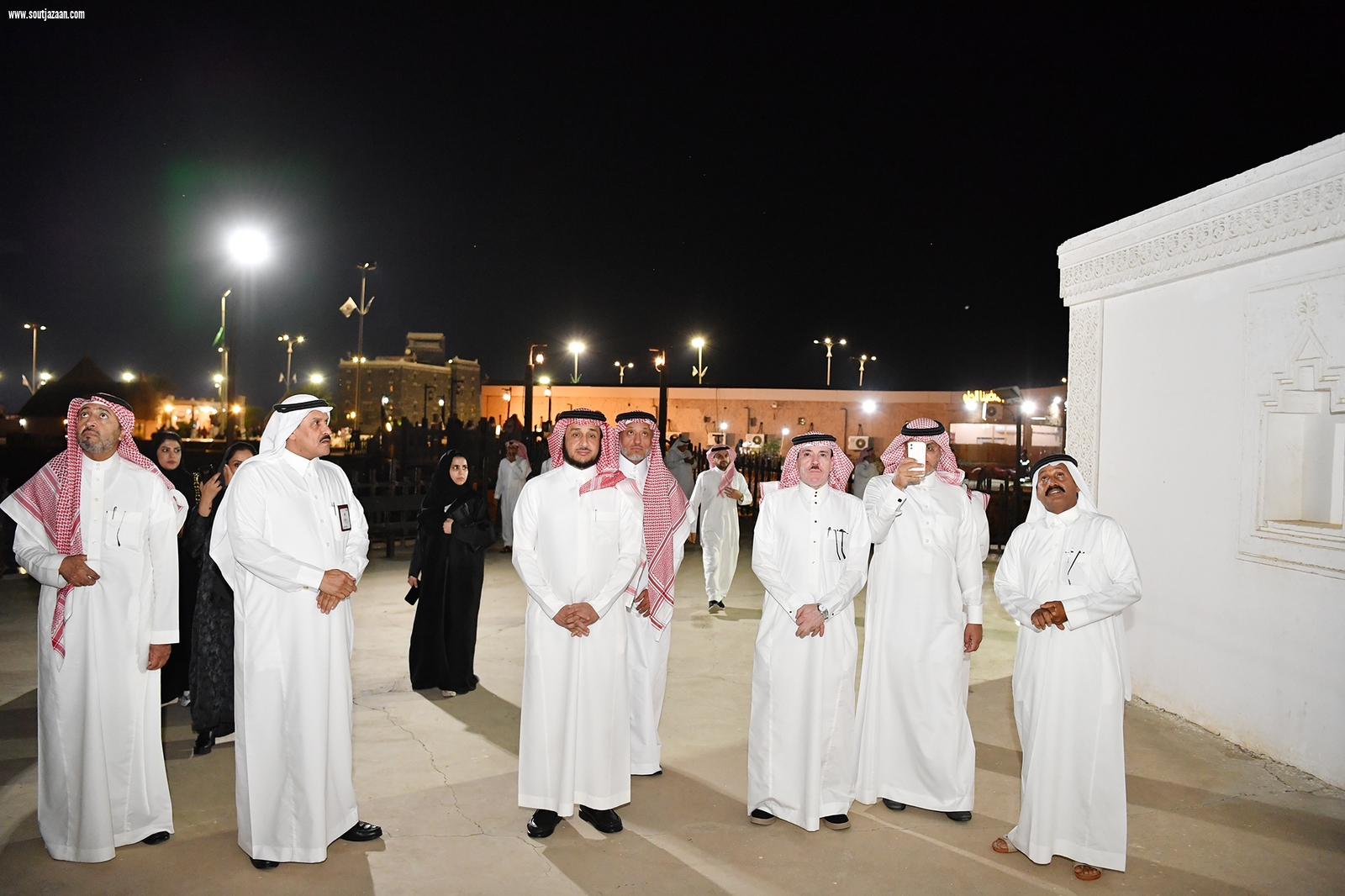 وفدُ أمناء مجالس المناطق يزورُ عددًا من المواقع الاستثمارية والصناعية والسياحية بجازان