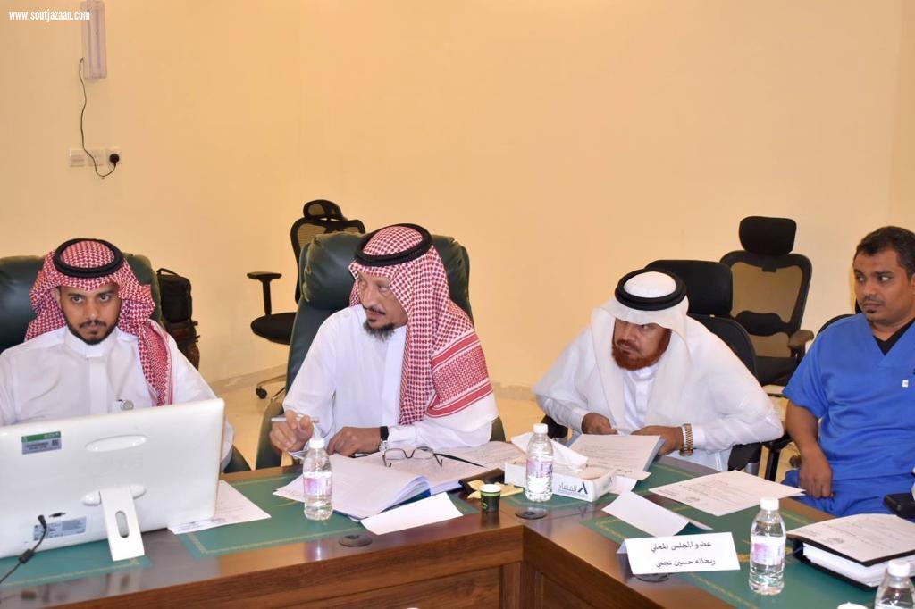 محافظ الطوال يرأس الاجتماع الدوري  للمجلس المحلي للمحافظة