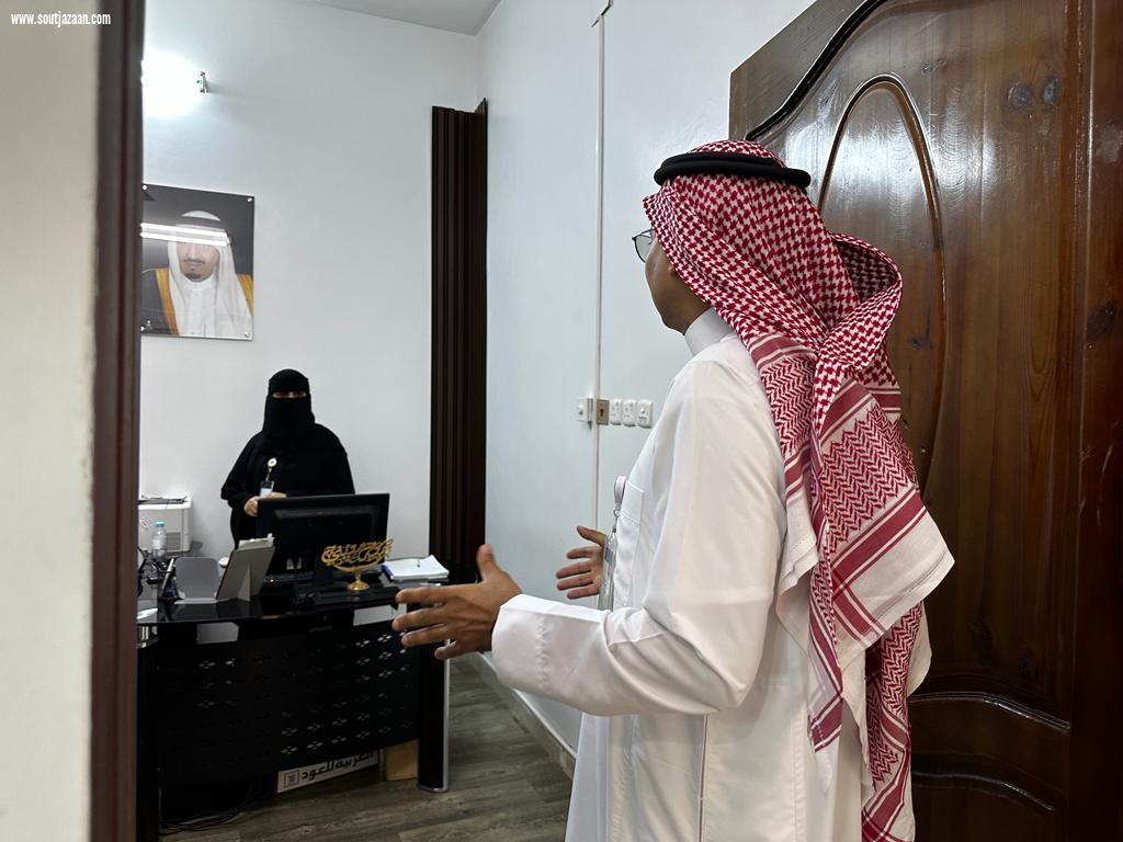 مدير عام فرع وزارة الموارد البشرية والتنمية الاجتماعية بجازان يزور محافظ العارضة والوحده الضمانية