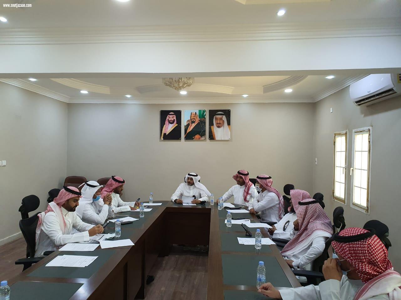 المجلس البلدي لبلدية محافظة بيش يعقد جلسته العادية ذات الرقم(٧١)