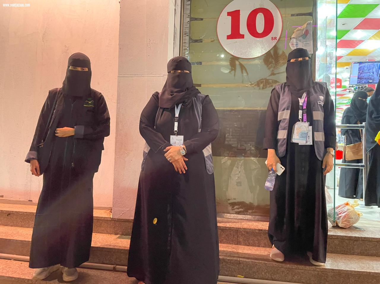 فريق التثقيف الصحي بمستشفى صامطة العام يواصل حملاته التوعوية للمجمعات التجارية بصامطة 