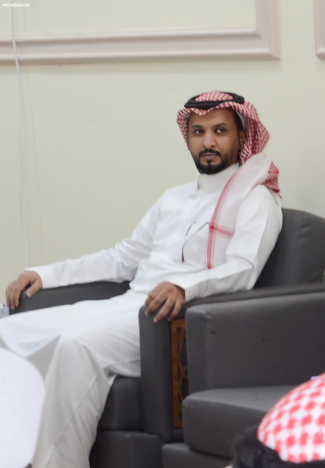 محافظ بيش يستقبل أمين منطقة جازان لمناقشة التطورات والمستجدات البلدية 