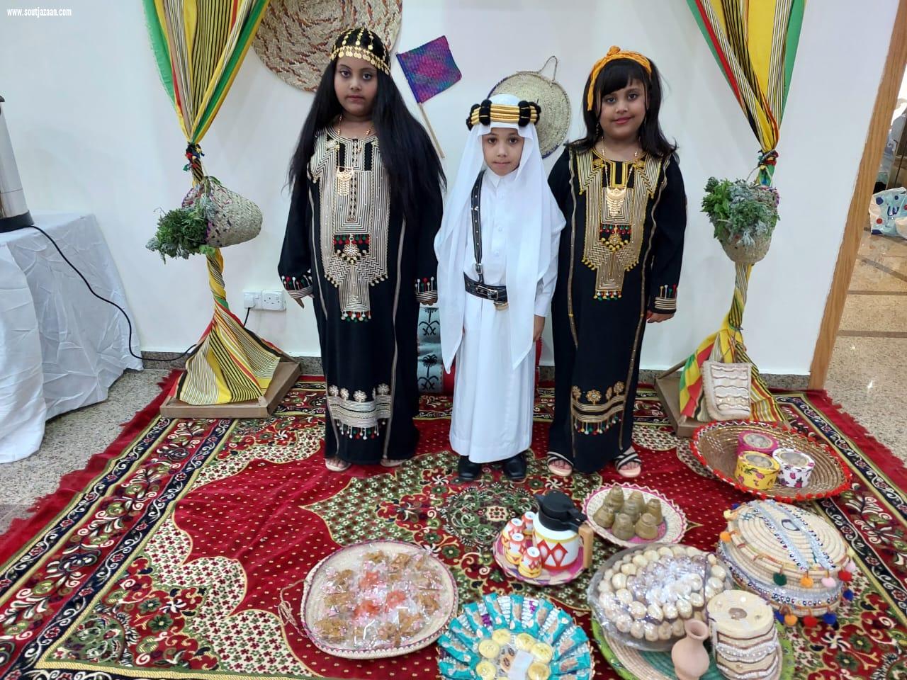 فرع وزارة الموارد البشرية والتنمية الإجتماعية بجازان يحتفل بيوم التأسيس