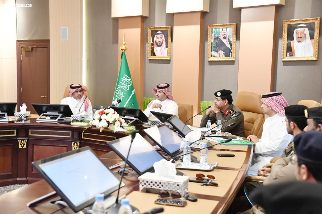 وكيل إمارة جازان المساعد للتنمية يرأس اجتماع اللجنة التنفيذية للسلامة المرورية بالمنطقة