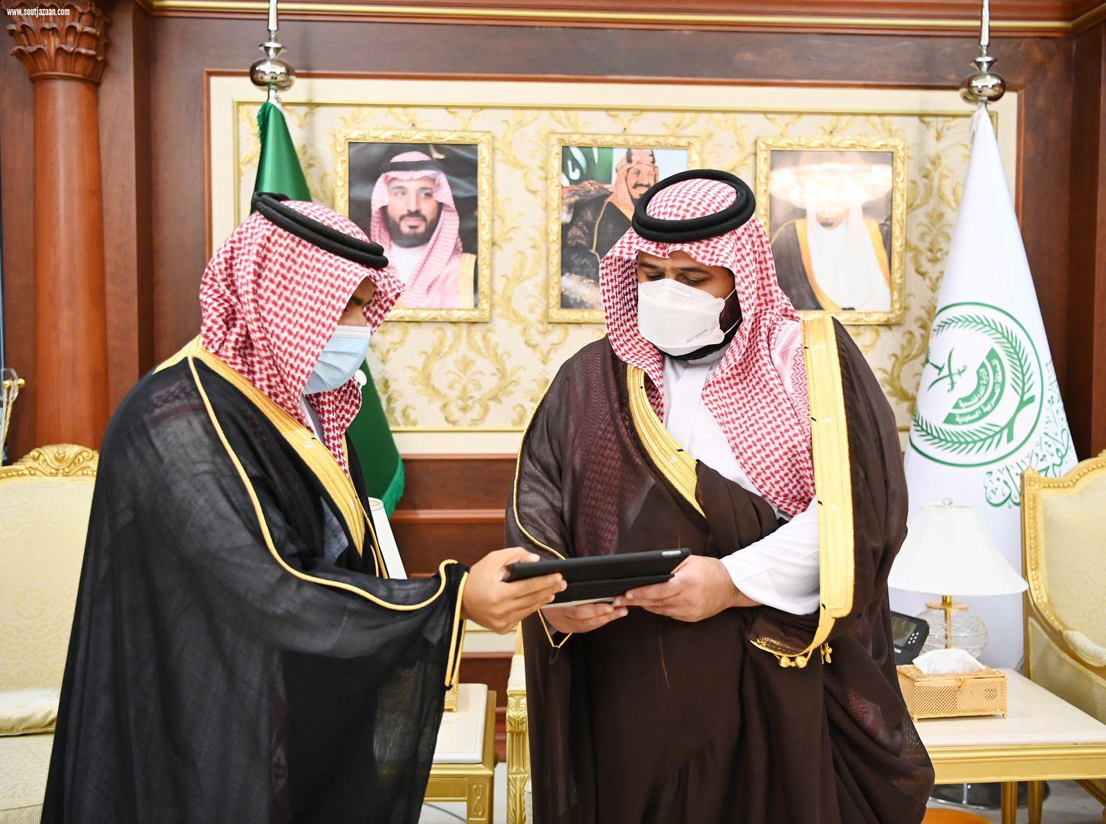 سمو أمير جازان بالنيابة يسلّم عدداً من الوحدات السكنية لمستفيدي الإسكان التنموي بالمنطقة