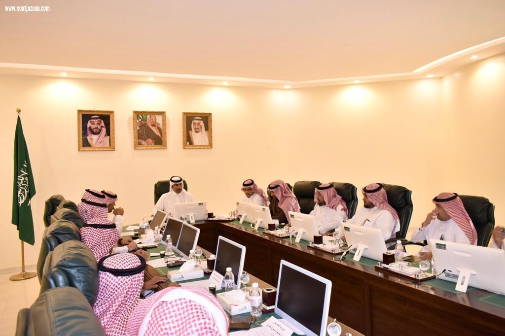 محافظ الطوال يرأس الاجتماع الدوري  للمجلس المحلي للمحافظة
