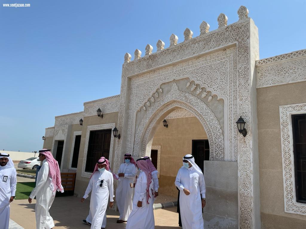 وفد وزارة الاستثمار يزور فرسان