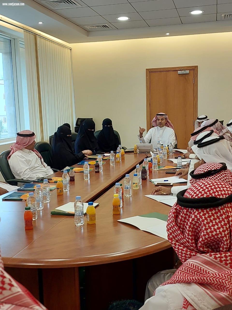 مدير عام فرع الموارد البشرية بجازان يعقد الاجتماع التحضيري الثالث لملتقى التمكين والتوظيف بالمنطقة