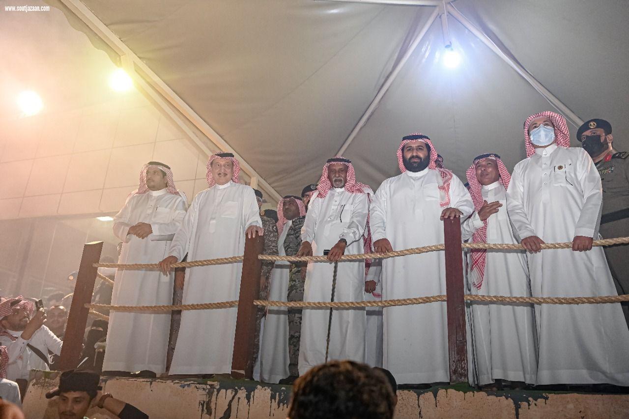 سمو أمير منطقة جازان يشارك بحضور سمو نائبه أهالي فرسان صيد سمك الحريد