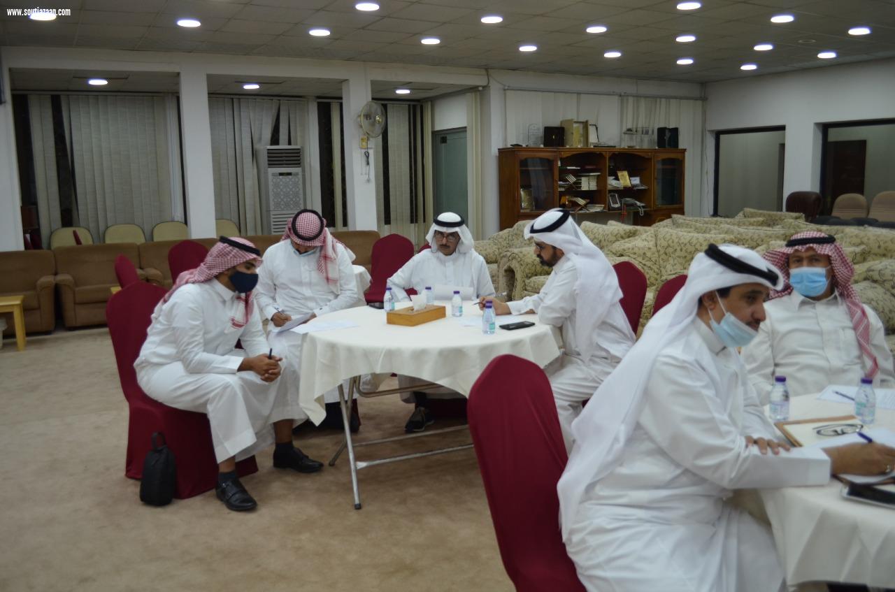 نادي أبها الأدبي ينظم ورشة تدريبية بعنوان القصة القصيرة تحت إشراف مدير فعاليات الصيف ٢٠٢١