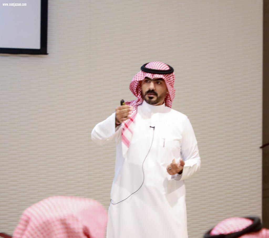 برعاية مدير عام التعليم بالمنطقة | العلاقات العامة خطوة نحو الاحترافية برنامج تدريبي بتعليم جازان