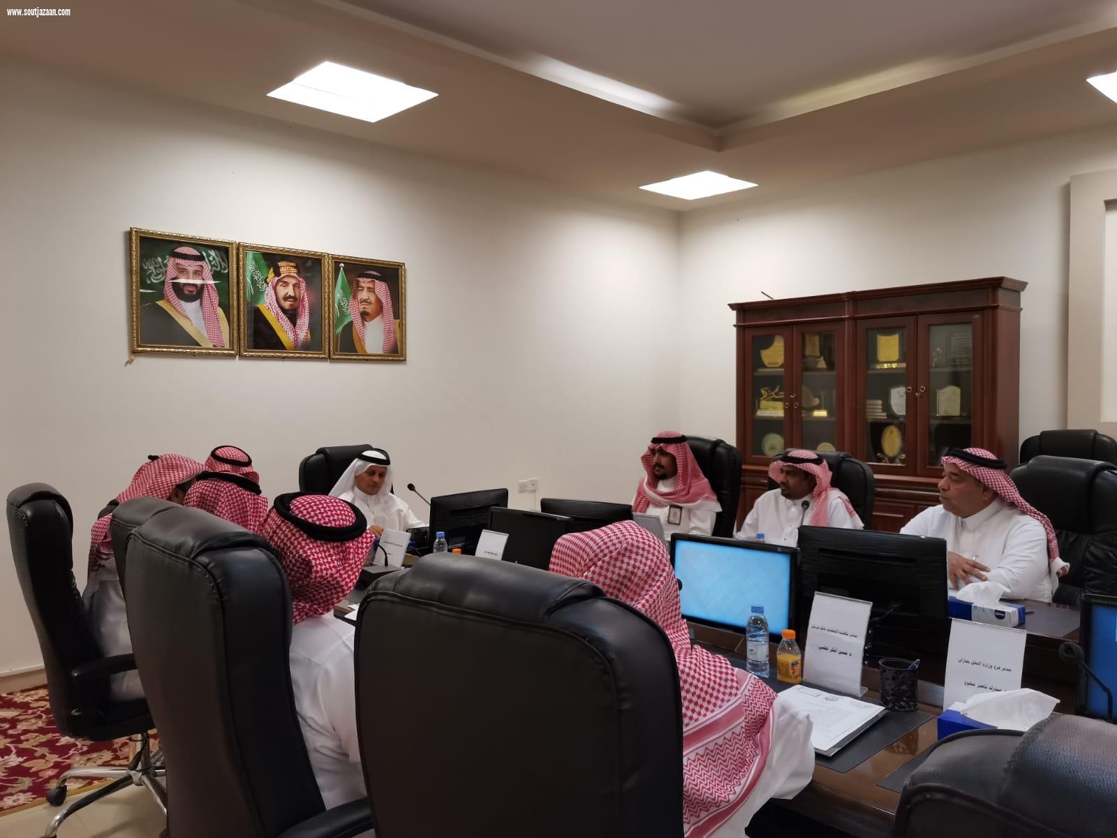 محافظ أبوعريش يرأس الاجتماع الدوري للمجلس المحلي