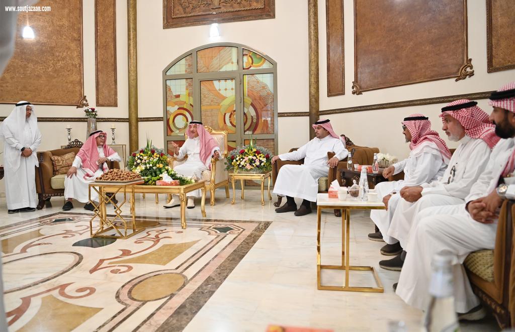 سمو أمير منطقة جازان يزور عدداً من مشايخ محافظة صبيا
