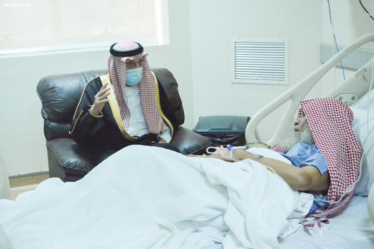 سمو أمير منطقة جازان يطمئن على صحة الشيخ العامري