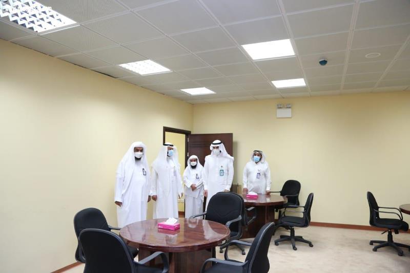 مدير عام هيئة الأمر بالمعروف بالقصيم يزور هيئة عنيزة 