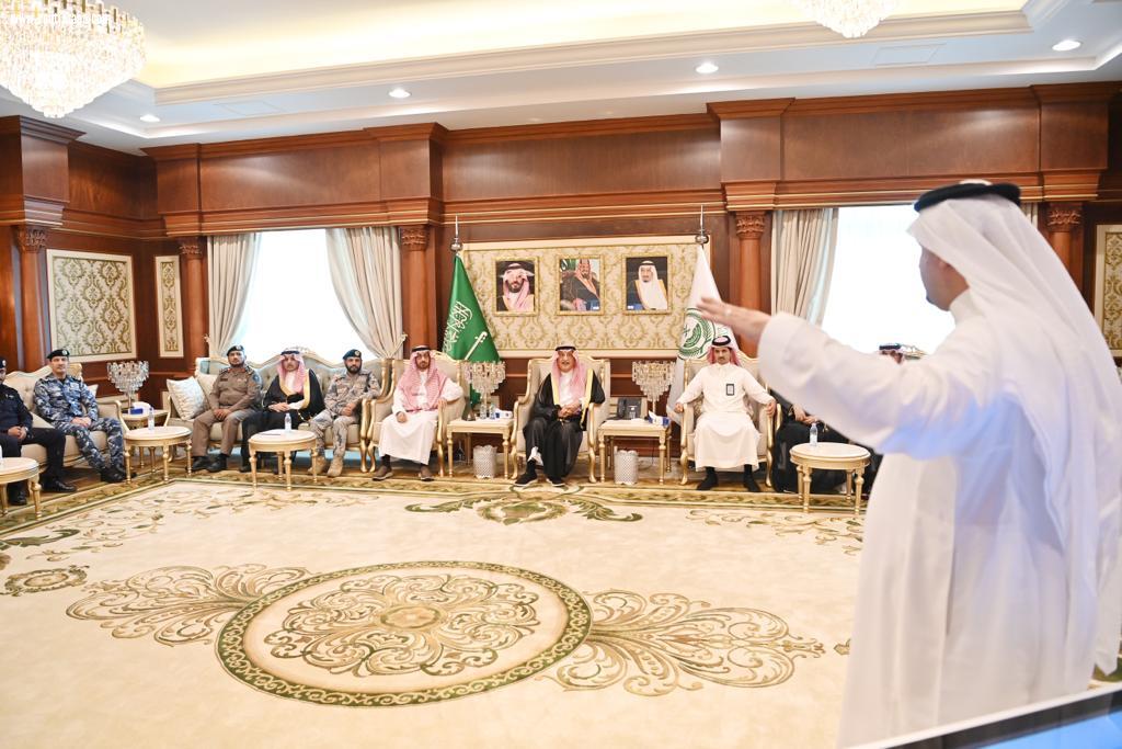 سمو أمير منطقة جازان يدشّن التمرين التعبوي لفرضية مكافحة التلوّث البحري  استجابة 11