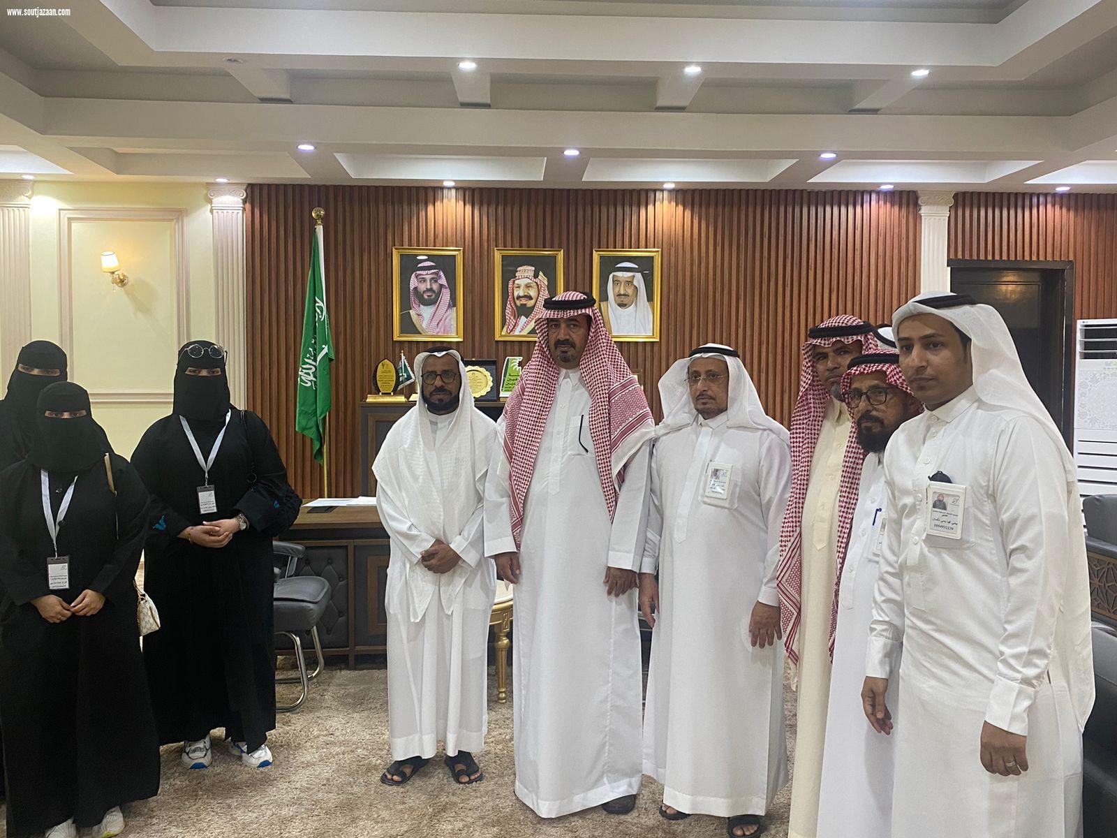 محافظ بيش يستقبل رئيس و أعضاء مجلس جمعية الاعاقة السمعية بمنطقة جازان