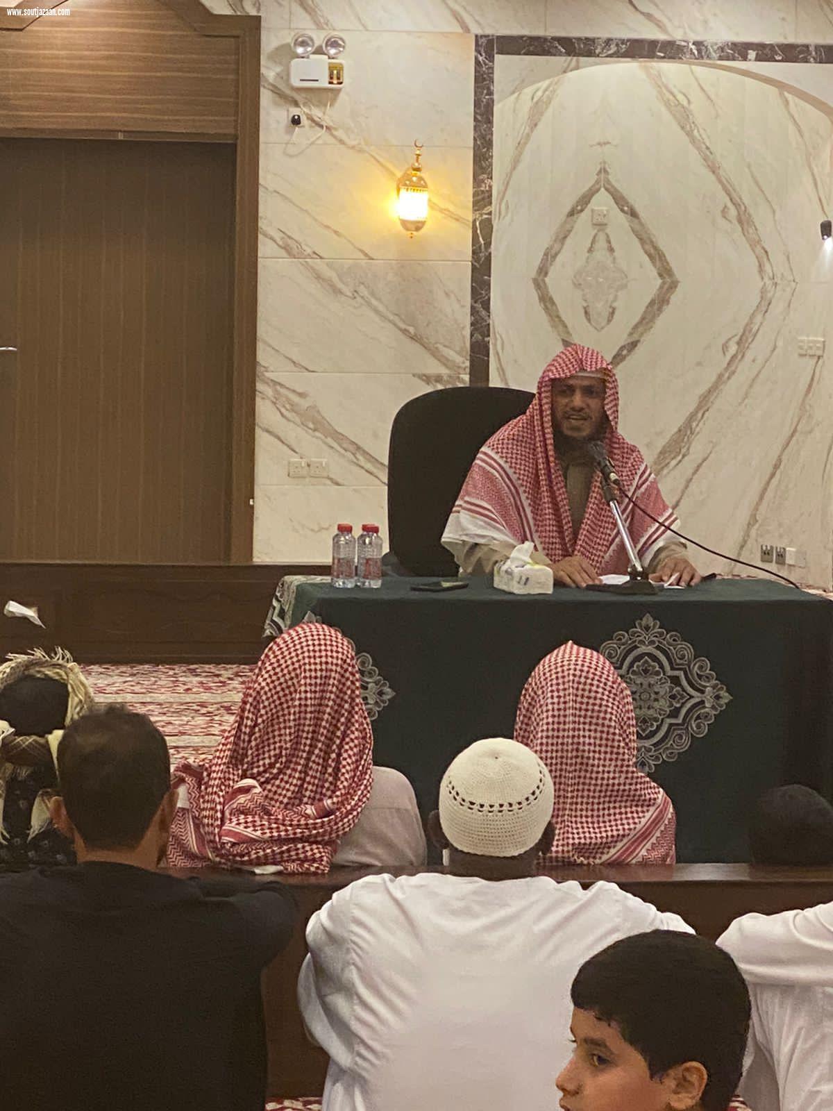 بحضور تجاوز ال ٤٥٥ من الرجال والنساء | إسلامية جازان تقيم محاضرة دعوية في تعظيم أوامر الله ونواهيه بالريث