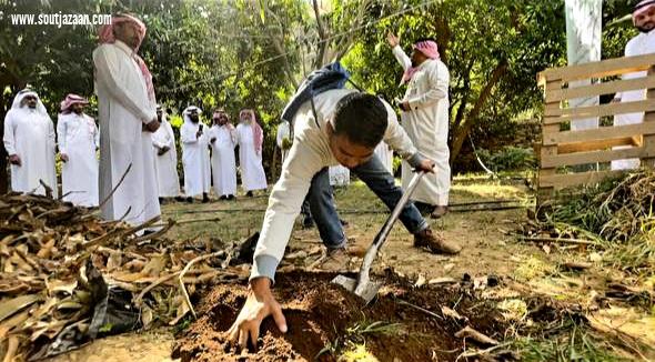 بالشراكة مع الدفاع المدني وتطوير المناطق الجبلية والجمعية الزراعية | الزراعة تنفذ برنامج ارشادي للاستفادة من مخلفات المزارع بفيفاء