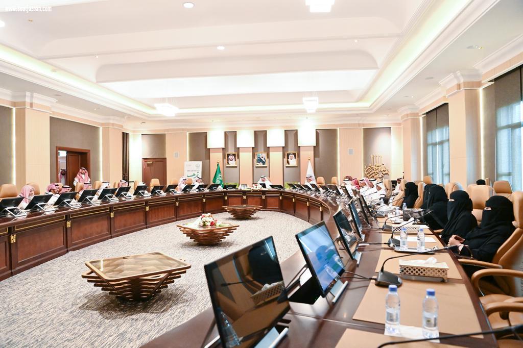 ختام ورشة عمل تعزيز دور المجالس المحلية بجازان