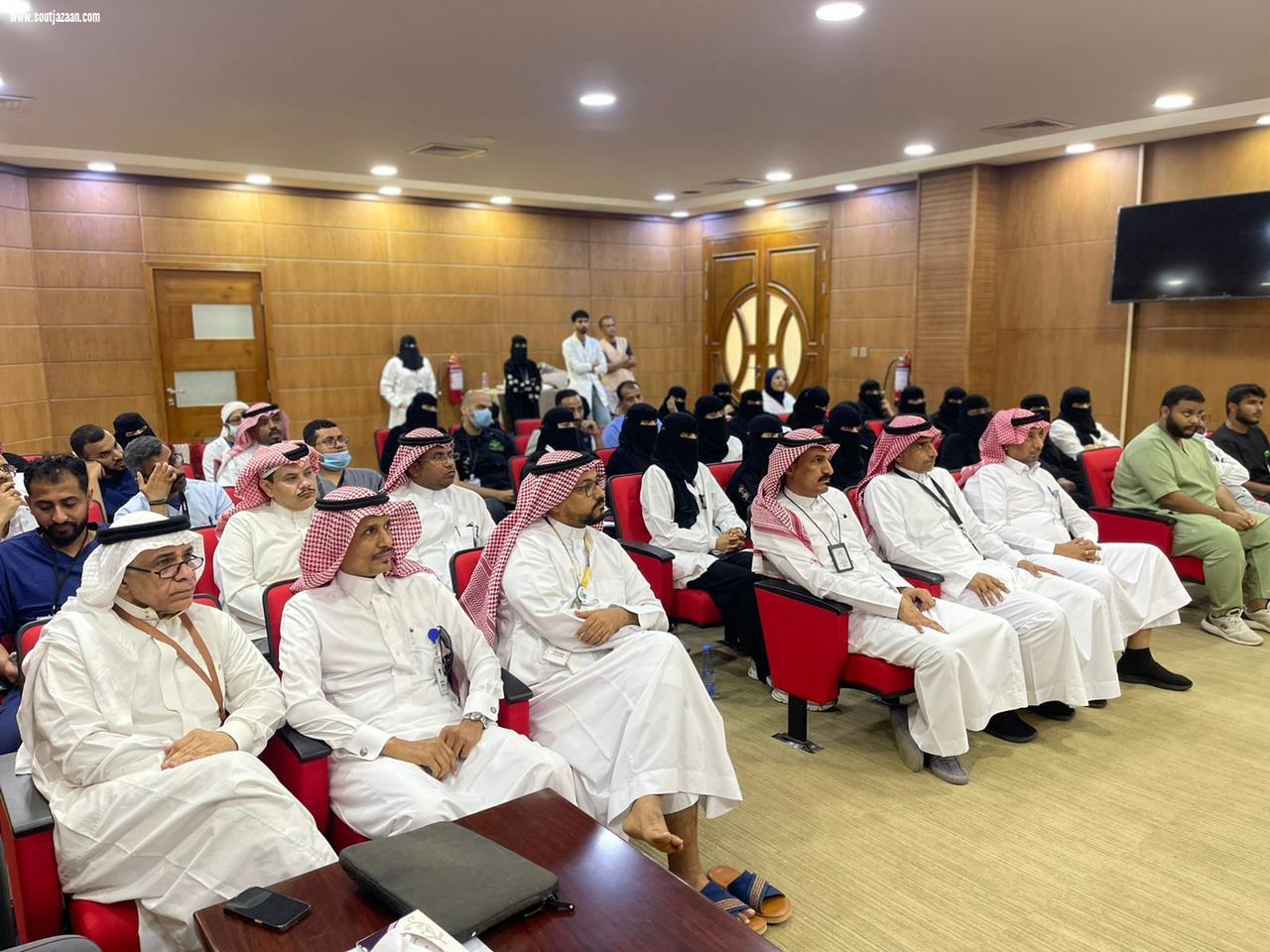 مستشفى جـازان العـام يقيم دورة التعامل مع الأصناف منتهية الصلاحية
