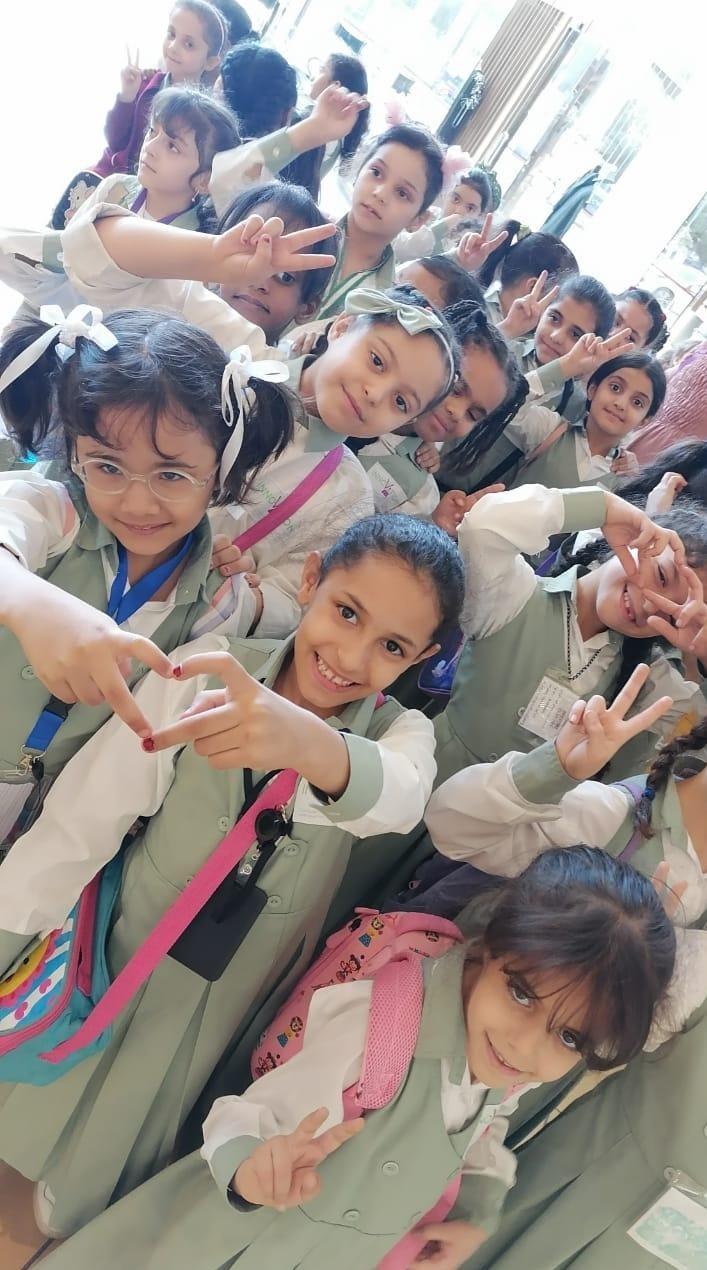 مدارس مناهج الإبداع العالمية تنظم زيارة ترفيهية لرويال مول