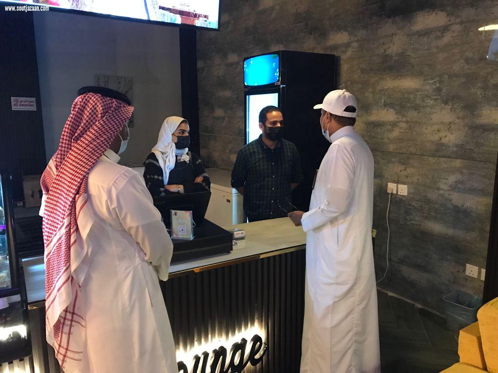 الموارد البشرية بجازان تنفذ جولات ميدانية للتأكد من تطبيق قرارات التوطين