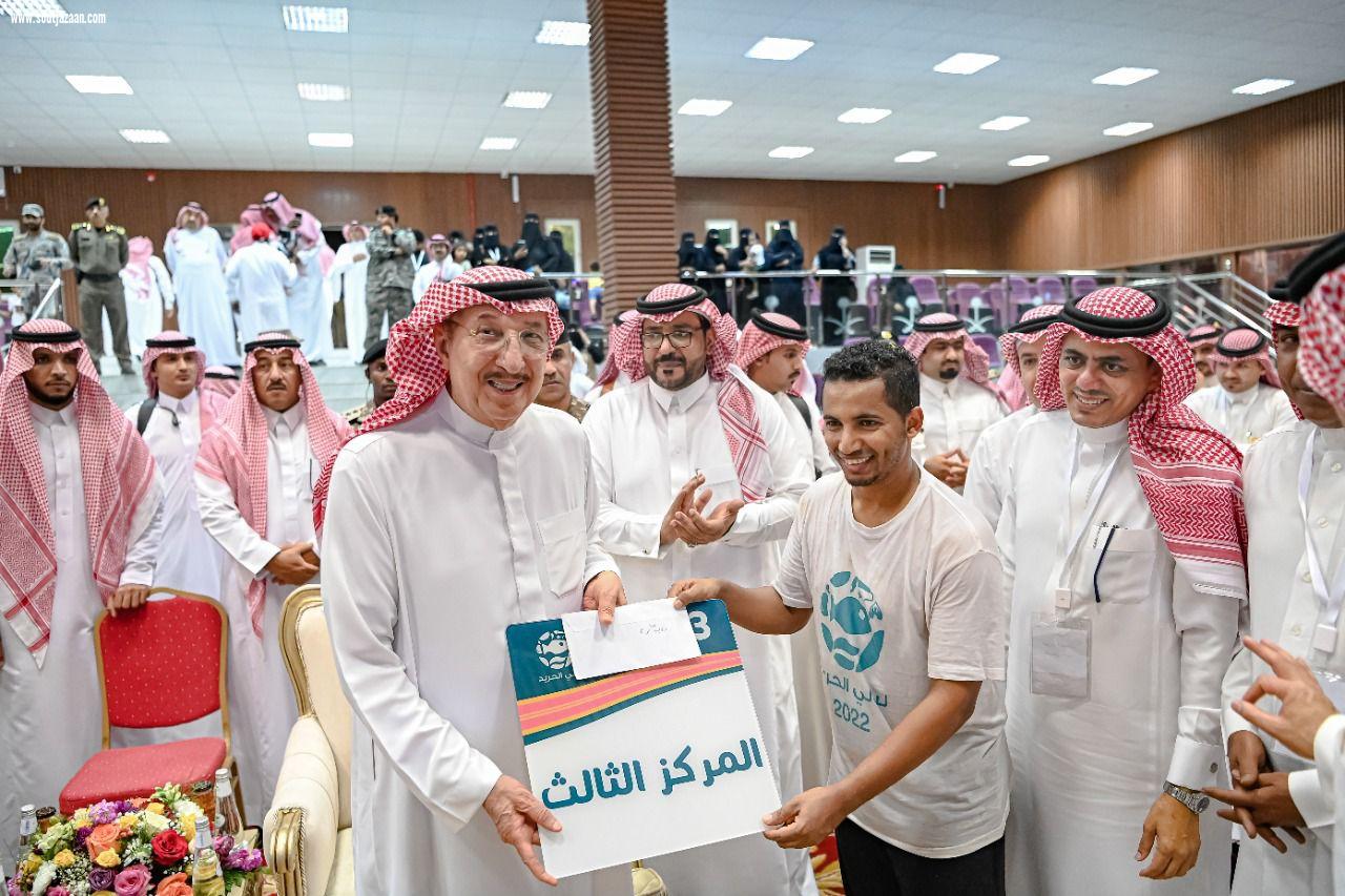 سمو أمير منطقة جازان يشارك بحضور سمو نائبه أهالي فرسان صيد سمك الحريد