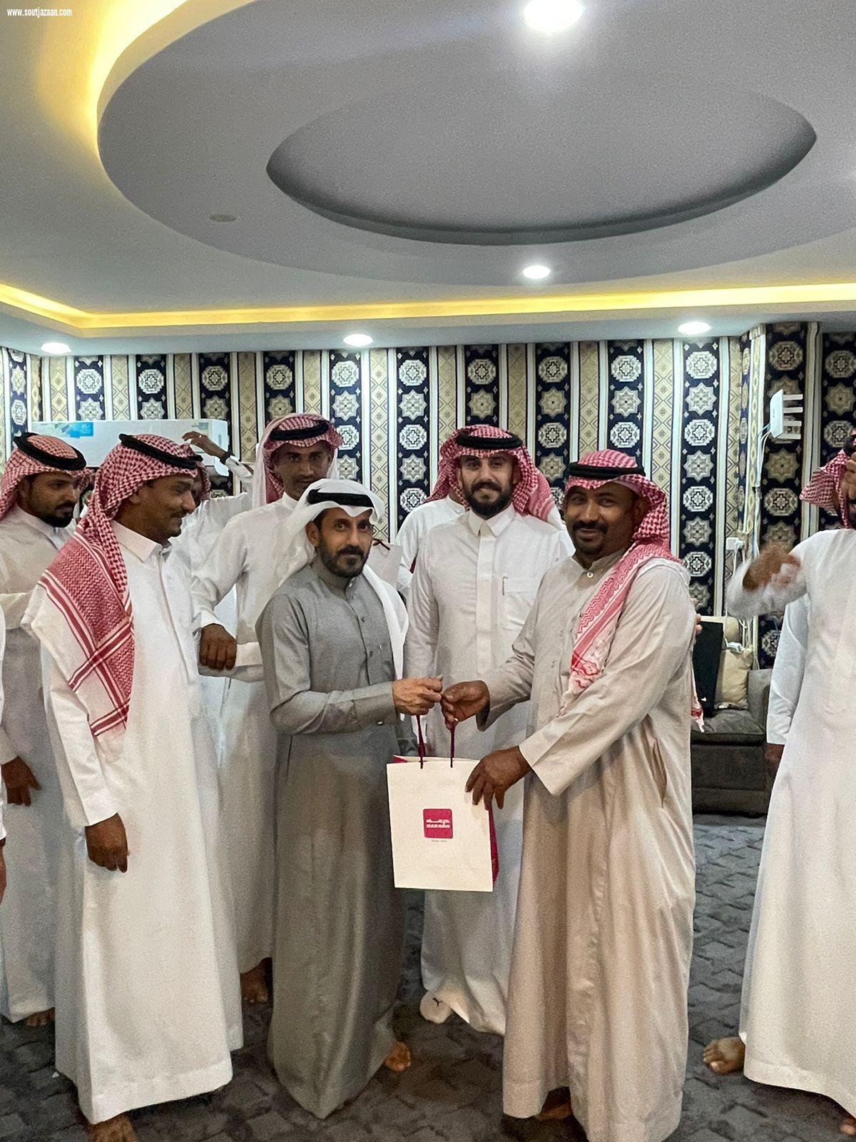 شعبة مرور محافظة بيش تودع رئيس الرقباء عبدالله بن صمان بمناسبة تقاعده