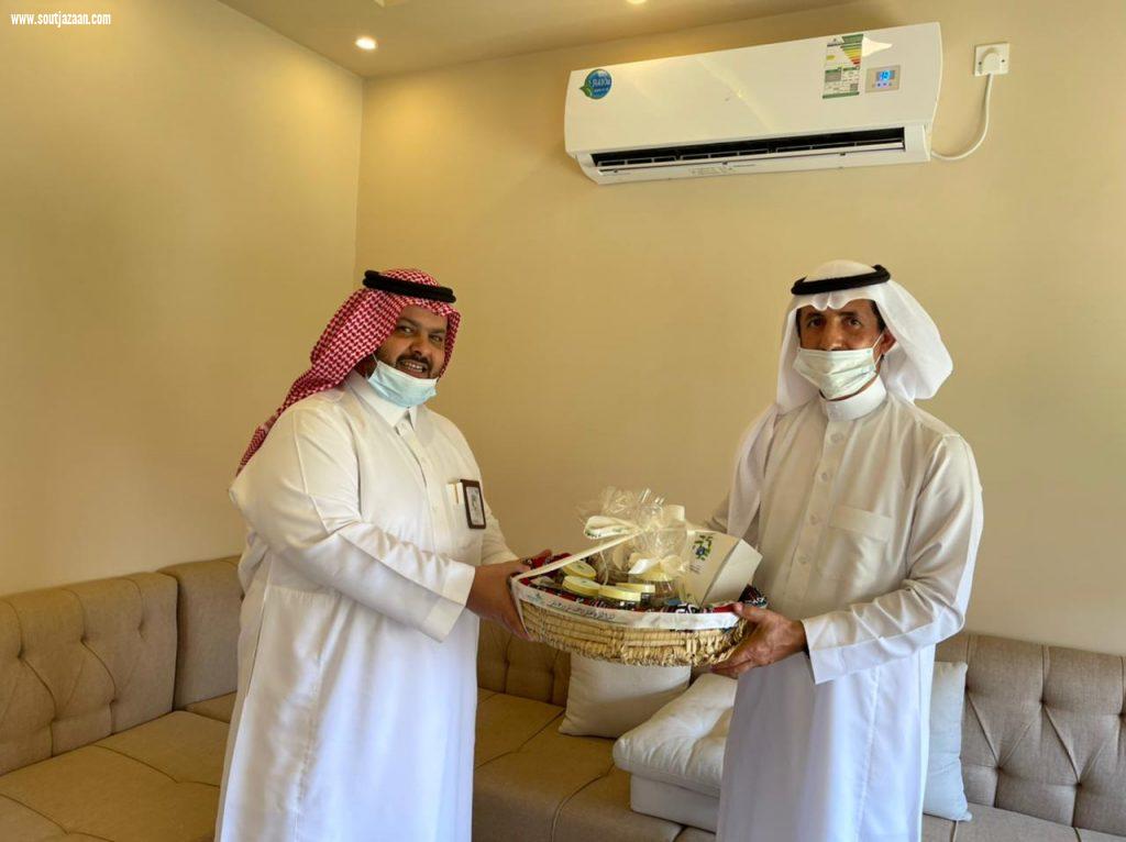 محافظ الداير يدشن مشاريع تطويرية وصناعات تحويلية بـمزرعة المالكي الشرقة