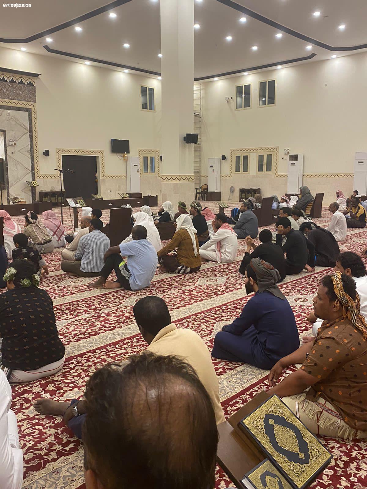 بحضور تجاوز ال ٤٥٥ من الرجال والنساء | إسلامية جازان تقيم محاضرة دعوية في تعظيم أوامر الله ونواهيه بالريث