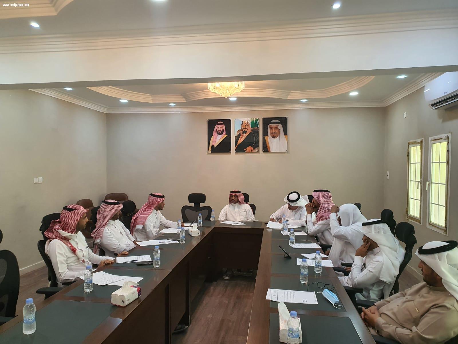 *المجلس البلدي لبلدية محافظة بيش يعقد جلسته العادية ذات الرقم ( ٧٢)*