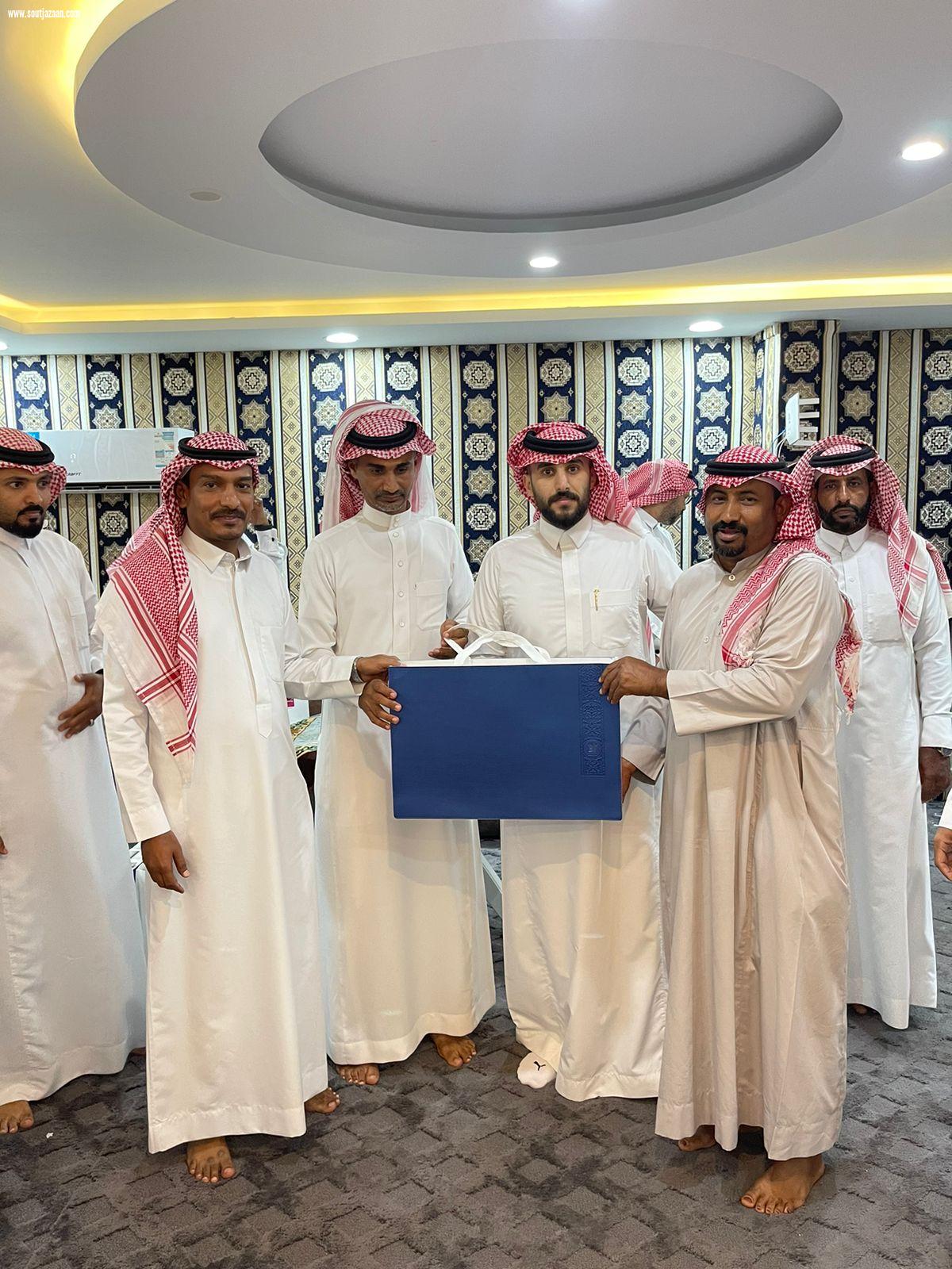 شعبة مرور محافظة بيش تودع رئيس الرقباء عبدالله بن صمان بمناسبة تقاعده