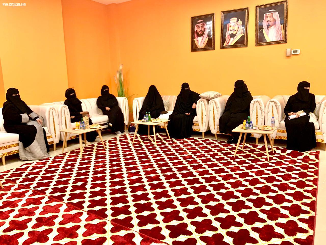 لجنة الفن التشكيلي بثقافة الشمالية تعقد لقاءها الدوري