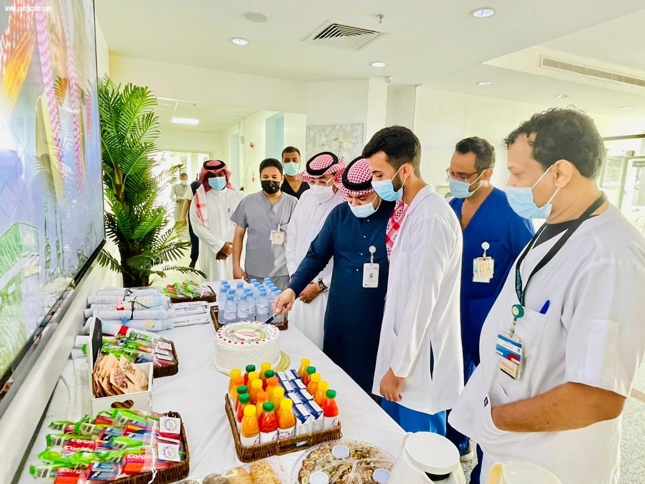 تدشين الأسبوع الخليجي لصحة الفم والأسنان بمستشفى الحُرّث
