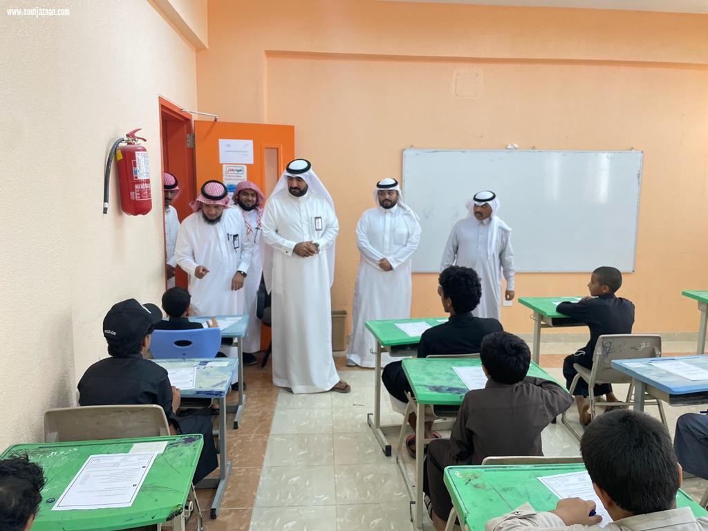 الشهراني يتفقد سير الإختبارات بمدارس المحافظة
