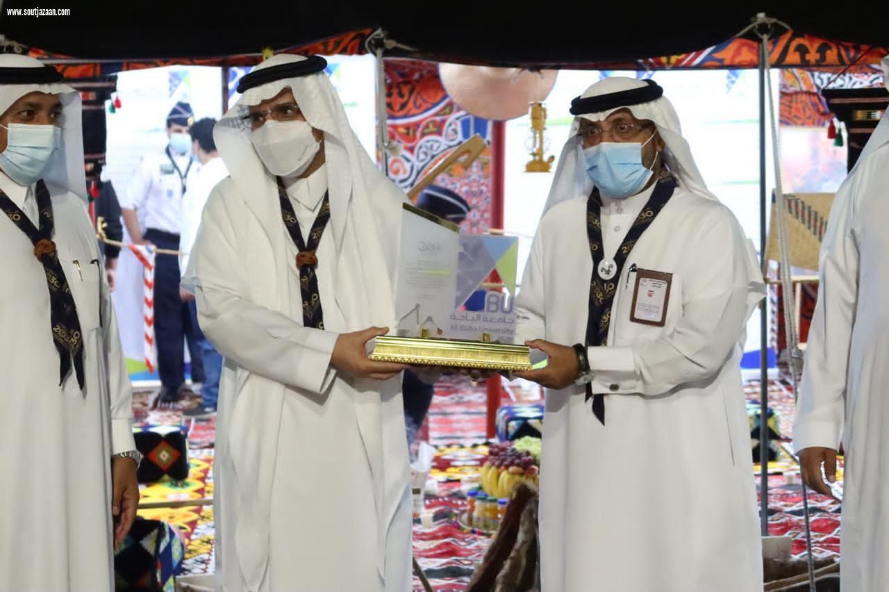 معالي رئيس جامعة الباحة يدشن المخيم الصيفي للجوالة بمنتزه رغدان