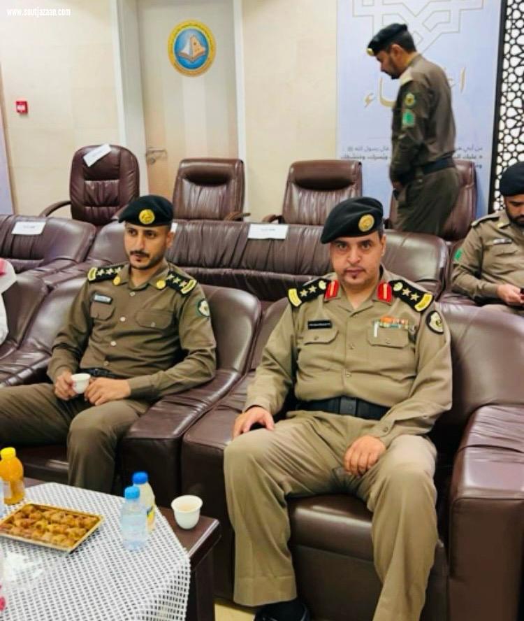 محافظ بلقرن بمنطقة عسير يزور هيئة الأمر بالمعروف، ويفعّل معرض ولاء