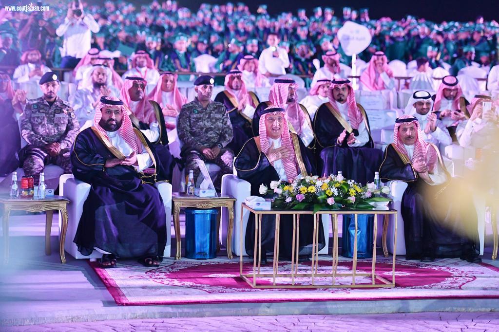 سموُّ أمير منطقة جازان يرعى حفلَ تخريج الدفعة الـ18 من طلبة جامعة جازان