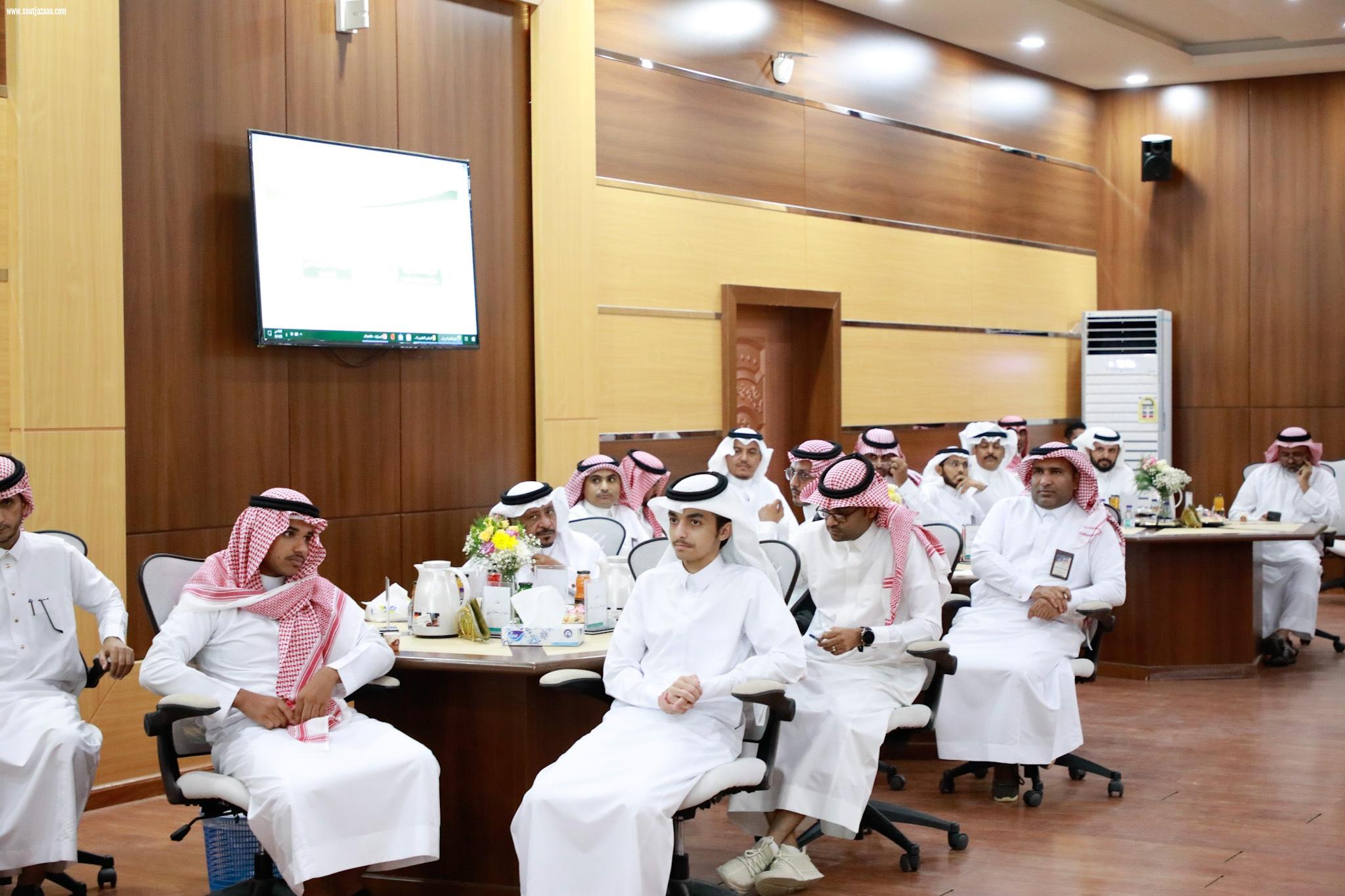 المجلس التعليمي بمنطقة جازان يعقد اجتماعه الأول للعام الدراسي 1444هـ