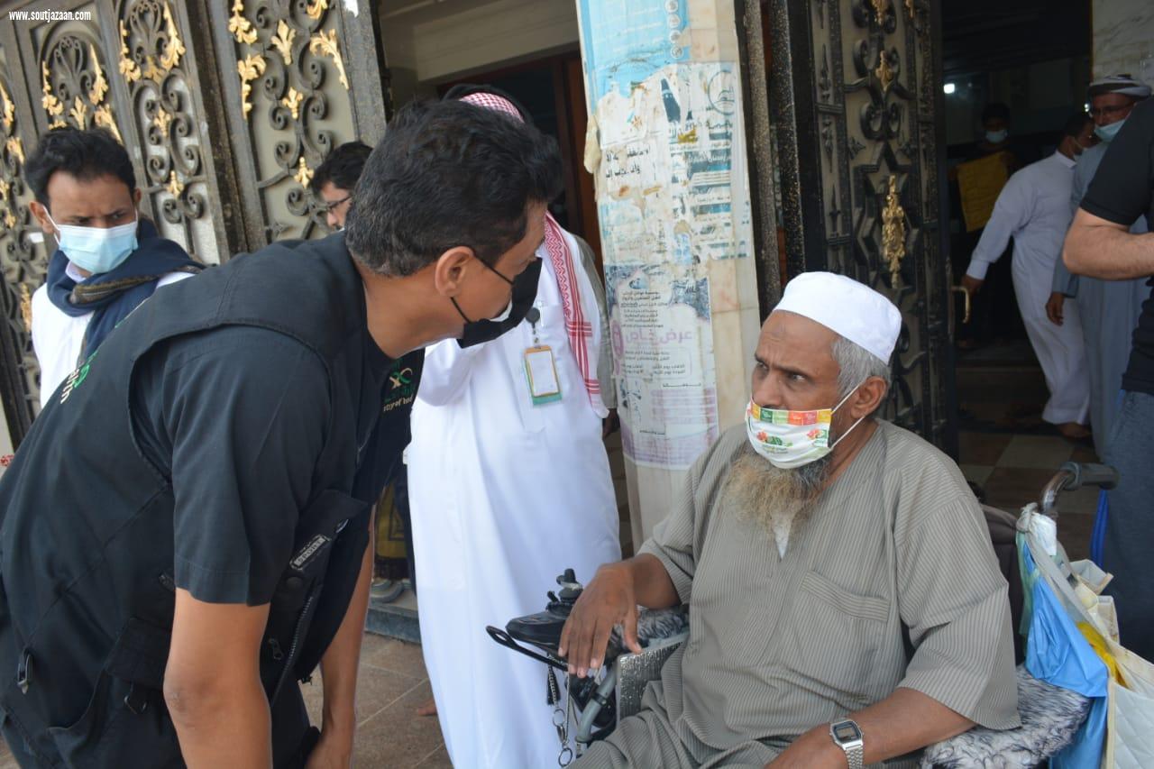 جولات ميدانية ينفذها مستشفى صامطة العام في عدد من مساجد وجوامع المحافظة