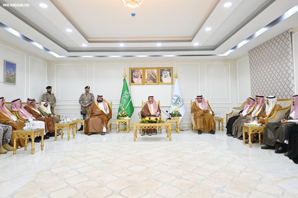 سمو أميرِ منطة جازان يلتقي أهالي محافظة الداير