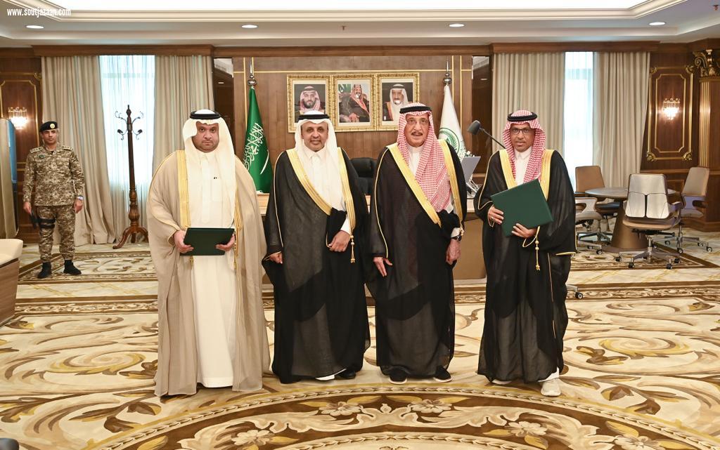 سمو الأمير محمد بن ناصر يرعى مراسم توقيع إنشاء وتشغيل النقل العام بالحافلات في حاضرة جازان بتكلفة 103 ملايين ريال