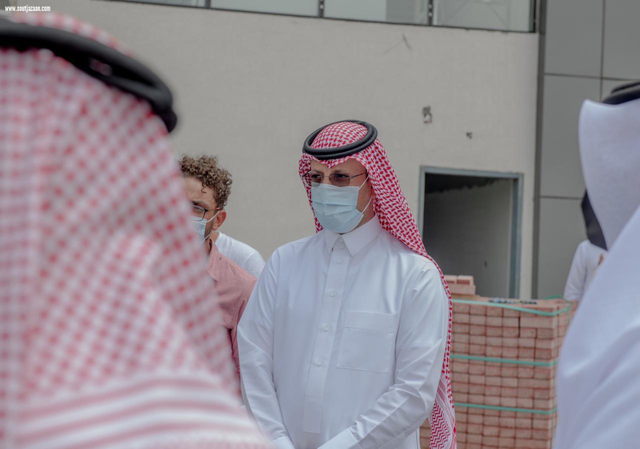 معالي رئيس جامعة الباحة يتفقد مدرسة تعليم القيادة للسيدات
